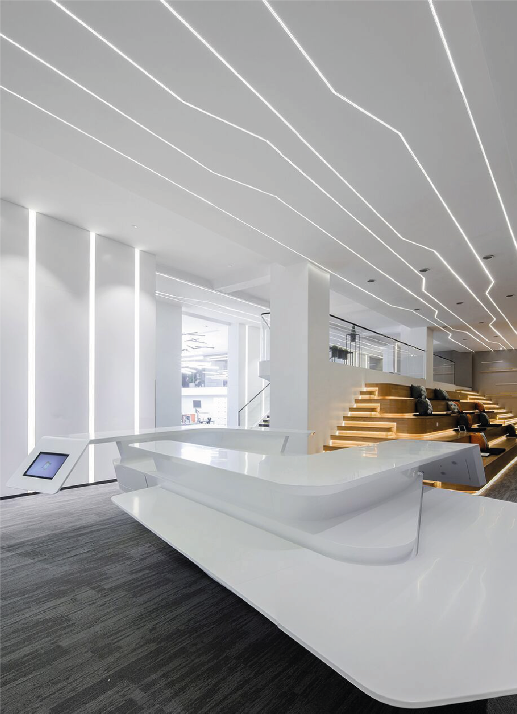 lame di luce a soffitto