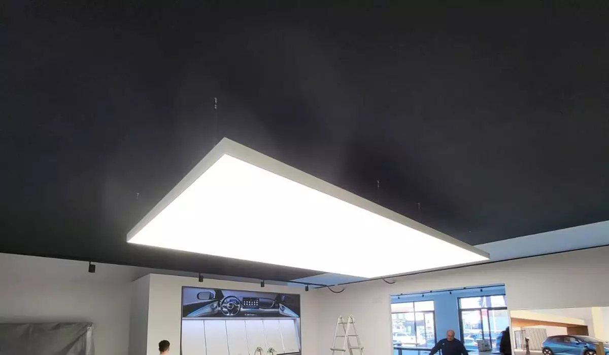 Showroom automotive - Govoni Mobili srl