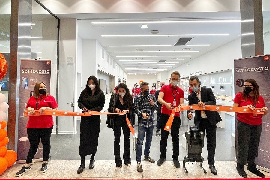 Il Mi Store di Arese debutta con il nuovo look